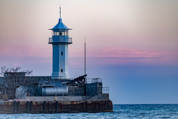 Fototapeta na wymiar lighthouse in Yalta.