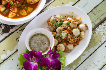 buttered shellfish cooked with thai spice