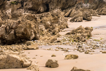 Grobe Steine und Felsen am Playa de Toró 