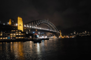 Obraz na płótnie Canvas sydney harbour bridge at night