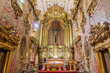 Fototapeta na wymiar BRAGA, PORTUGAL - OCTOBER 15, 2017: Interior of the Holy Cross (Santa Cruz) Church in Braga, Portugal