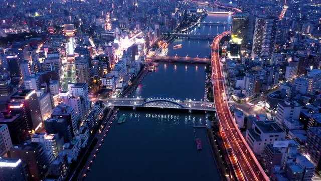 隅田川の夜景　空撮