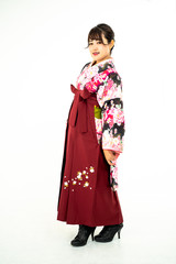 小振袖と袴姿の女性