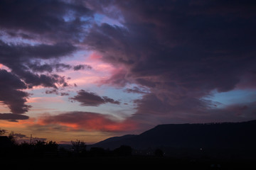 Naklejka na ściany i meble Sonnenuntergang im Albvorland