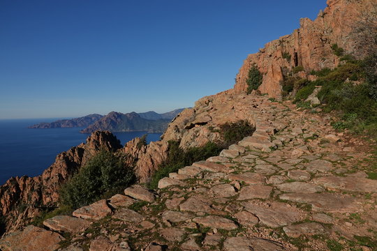 Le chemin des muletiers, Piana en Corse