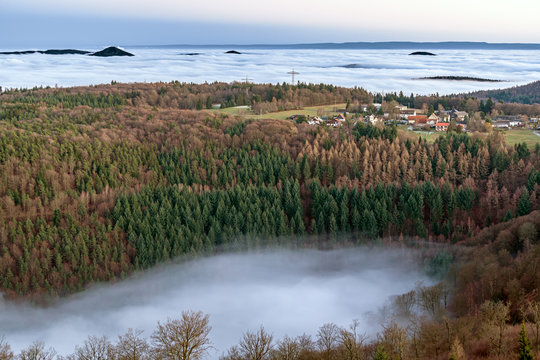Hermersbergerhof im Nebelmeer