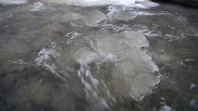 rivi&egrave;re en hiver