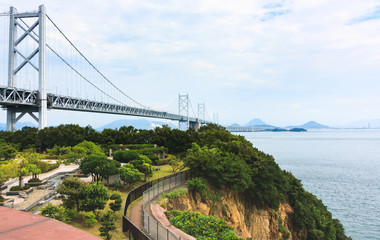 与島から見る瀬戸大橋