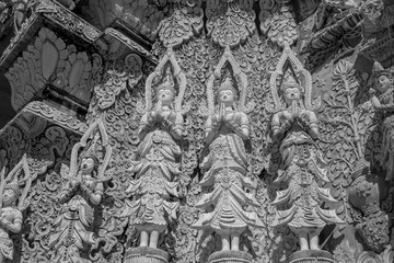 Guardian angels at the temple