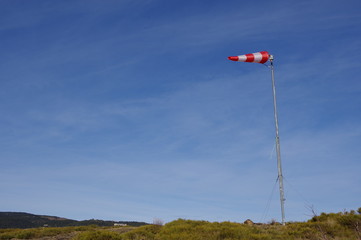 Biroute manche à air pour indiquer la direction du vent dans l'air