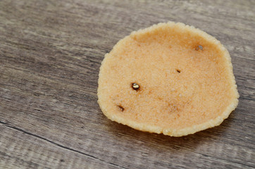 A single prawn cracker chip
