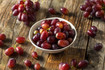 Raw Organic Purple Red Grapes