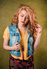 Naklejka premium portrait of young lady