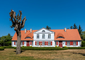 Fototapeta na wymiar the historic captain's house in Usedom