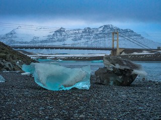 Lód lodowcowy i most diamentowej plaży Islandia