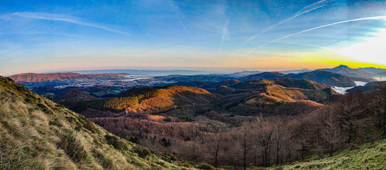 Amanecer peñas de aya