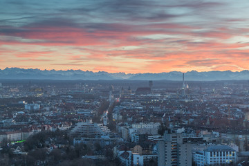 Munich Sunset with the Alps Panorama - Munhen Sonnenuntergang Panorama - Marienplatz, Frauenkirche, Rathausturm, Rathaus