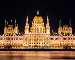 Fototapeta premium Hungarian Parliament in Budapest