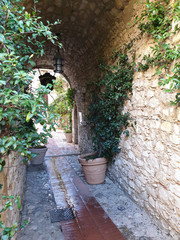 Romantische Gasse in Èze