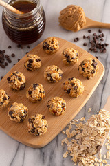 Peanut Butter and Oatmeal Energy Balls with Chocolate Chips Sweetened with Honey