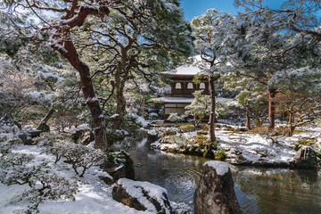 京都 銀閣寺の冬と雪景色