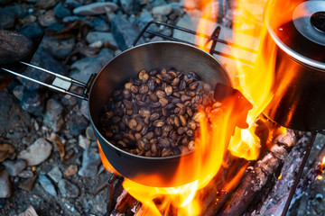 コーヒー豆を炒る