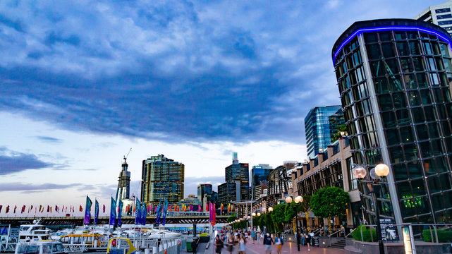 Darling Harbour Walkside