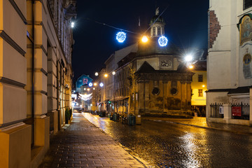 Fototapeta premium Kaplica Boimów w deszczowym Lwowie