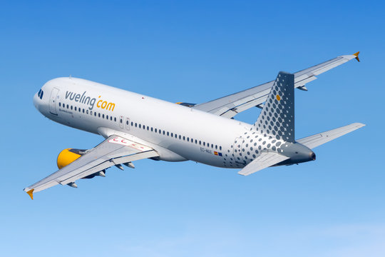 Vueling Airbus A320 airplane