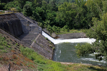 Obraz premium Overflow of Iskar Dam. Lake water release.