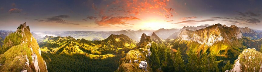 Panorama of morning mountains in Switzerland with Lake Zürich and many tops in autumn - 314652397