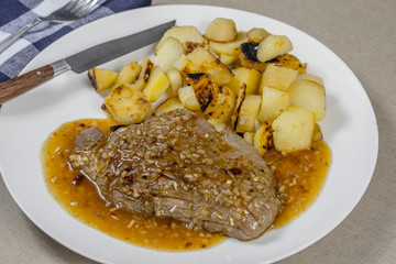 bavette de boeuf sauce à l'échalote et pommes de terre
