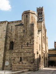 Fototapeta na wymiar The Cathedral of Santa Maria de Urgel is Romanesque in style and dates back to the 12th century. Seo de Urgel. Catalonia, Spain