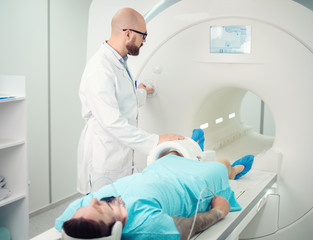 Obraz premium Patient visiting MRI procedure in a hospital