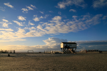 Pfahlbau in St. Peter-Ording an der Nordsee