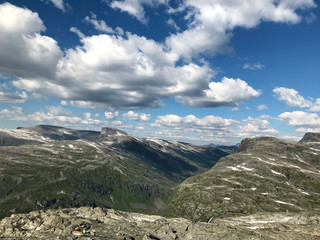 Fototapeta na wymiar Beautiful view on the mountains of Geiranger, Norway