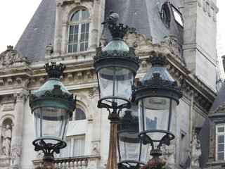 Fototapeta na wymiar lampadaire paris