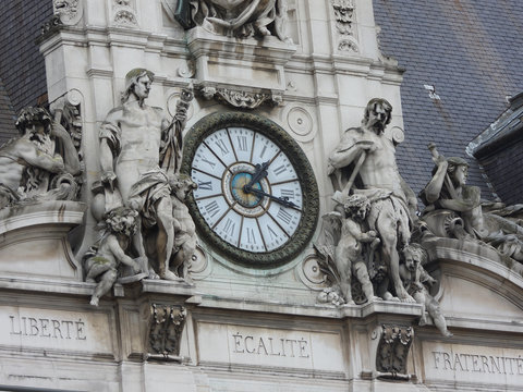 horloge mairie de paris