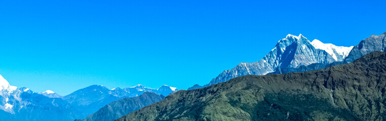 Fototapeta premium Amazing autumn view with snow-covered mountains