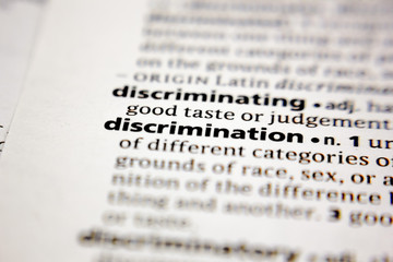 Word or phrase discrimination in a dictionary.