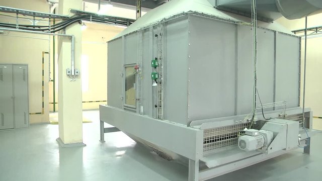 Special corn, meat and vegetable mix from all organic feed for chickens some Pelleted Compound Feed for Cattle. An automated hopper filled with granular compound feed for chickens.