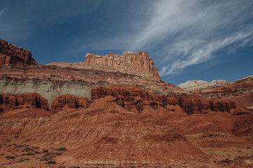 Fototapeta premium Traverser les routes du Grand Ouest américain et découvrir des paysages magnifiques