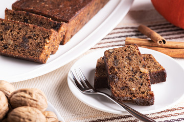 Pumpkin chlebell with raisins, cloves and cinnamon