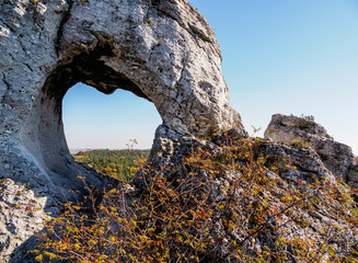 Okiennik Wielki, window rock, Piaseczno, Krakow-Czestochowa Upland or Polish Jurassic Highland, Silesian Voivodeship, Poland