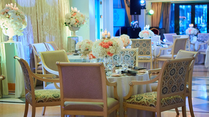 The luxury, elegant wedding reception table arrangement.