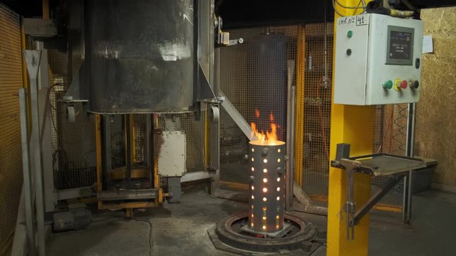 Woodworking factory. Cutting boards into rectangular slats. Slow motion. 4k