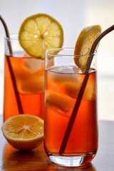 Iced tea with lemon