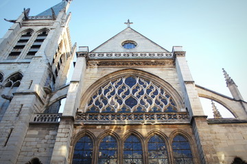 Fototapeta na wymiar Saint Severin flamboyant gothic church with blue sky. Paris, France.
