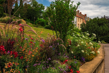 Naklejka premium France - Flowers by the Walkway - Metz