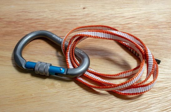 Screwgate carabiner with a dyneema sling attached to it